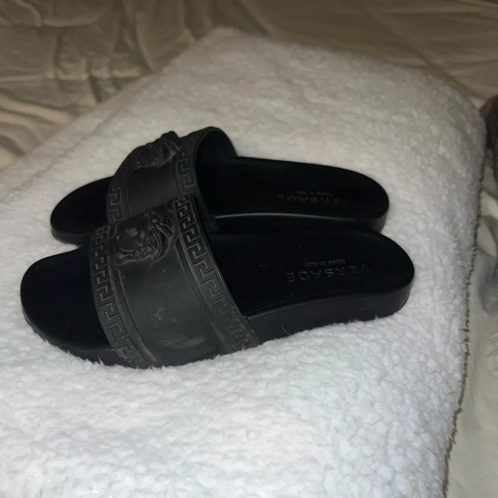 Versace La Medusa Slide - Picture 5 of 6